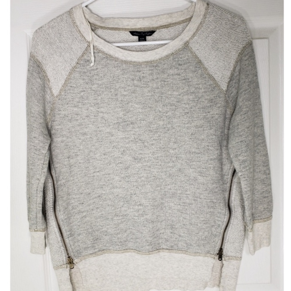American Eagle Sweatshirt Small